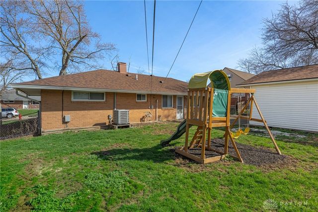 5572 Shady Oak Street, Huber Heights, OH 45424