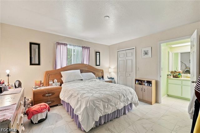 417 Trafalgar PKWY, Cape Coral, FL 33991