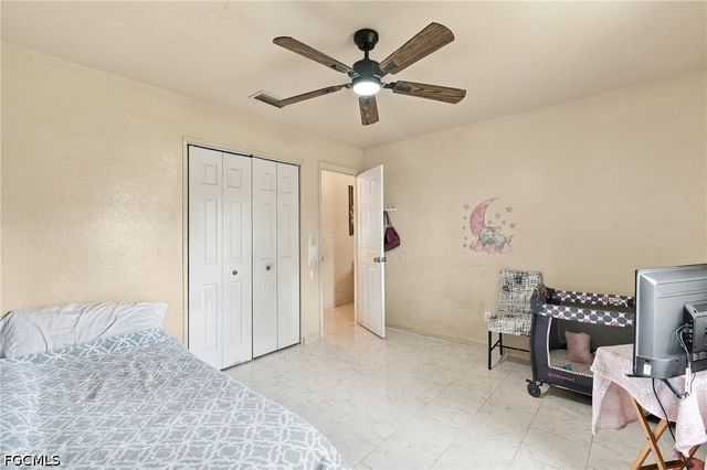 417 Trafalgar PKWY, Cape Coral, FL 33991