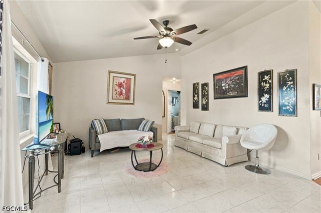417 Trafalgar PKWY, Cape Coral, FL 33991