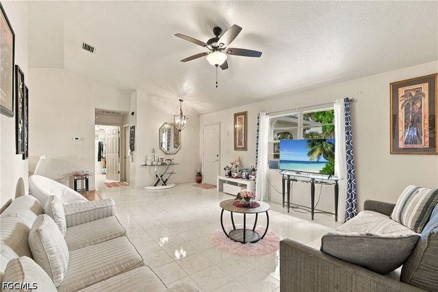 417 Trafalgar PKWY, Cape Coral, FL 33991