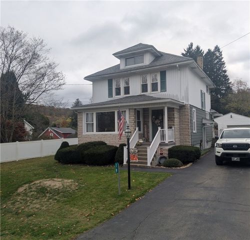 19 Parkway Lane, Bradford Town, PA 16701