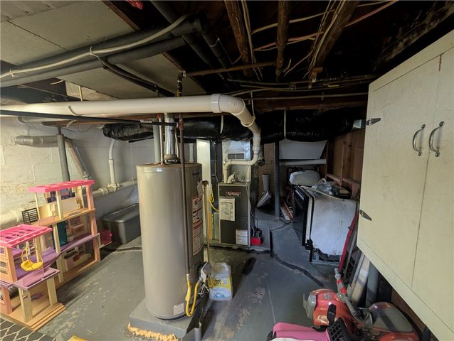 19 Parkway Lane, Bradford Town, PA 16701