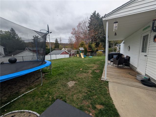 19 Parkway Lane, Bradford Town, PA 16701