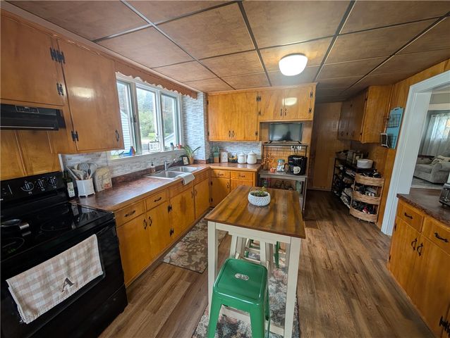 19 Parkway Lane, Bradford Town, PA 16701