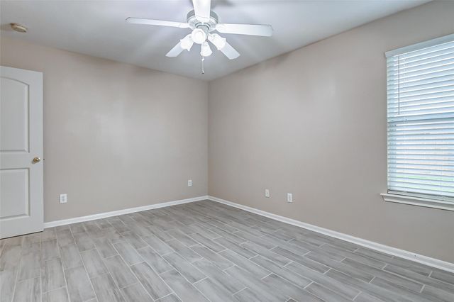 10822 Cane Grove Ln, Houston, TX 77075