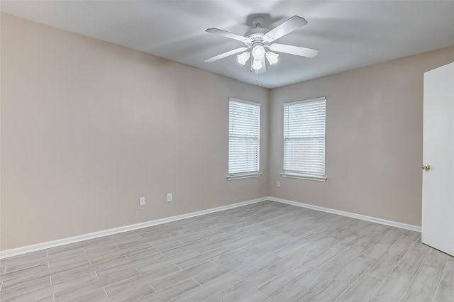 10822 Cane Grove Ln, Houston, TX 77075