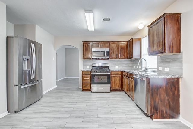 10822 Cane Grove Ln, Houston, TX 77075