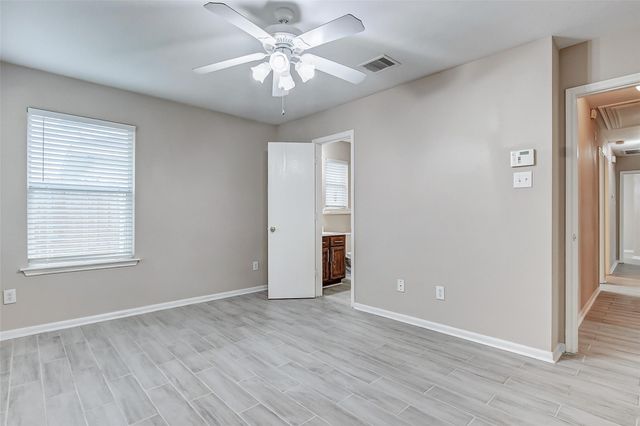 10822 Cane Grove Ln, Houston, TX 77075