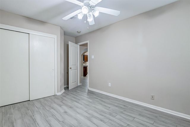 10822 Cane Grove Ln, Houston, TX 77075