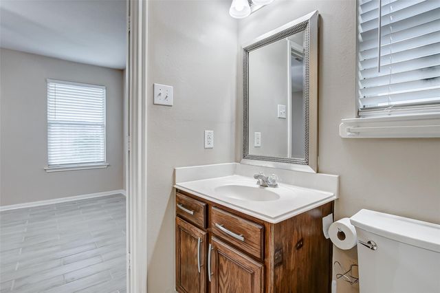 10822 Cane Grove Ln, Houston, TX 77075