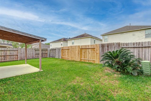 10822 Cane Grove Ln, Houston, TX 77075