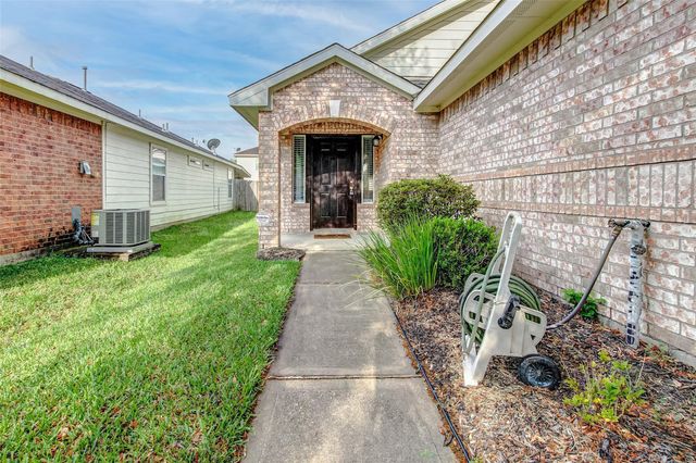 10822 Cane Grove Ln, Houston, TX 77075