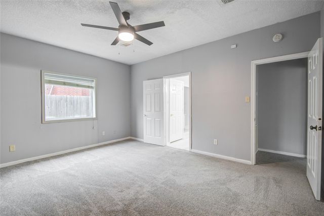 10603 Mills Circle, Houston, TX 77070