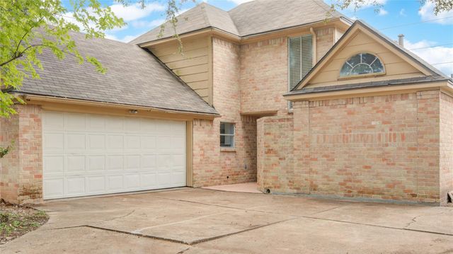 10603 Mills Circle, Houston, TX 77070