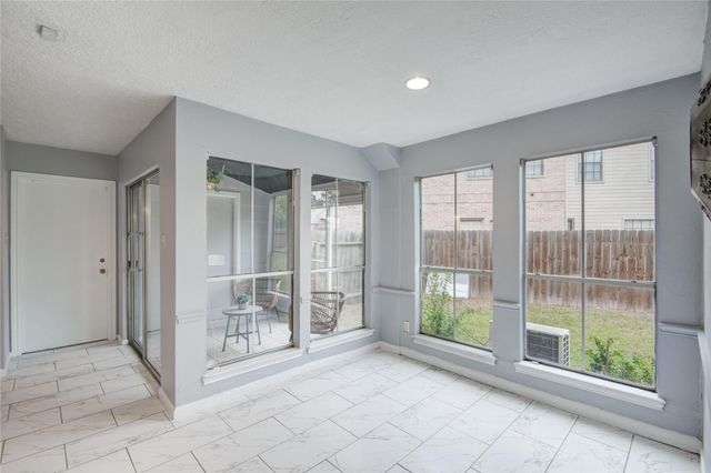 10603 Mills Circle, Houston, TX 77070
