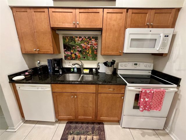 408 NW 5TH AVENUE, Gainesville, FL 32601