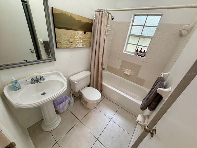 408 NW 5TH AVENUE, Gainesville, FL 32601