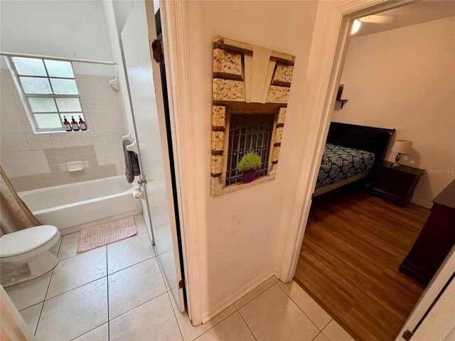 408 NW 5TH AVENUE, Gainesville, FL 32601