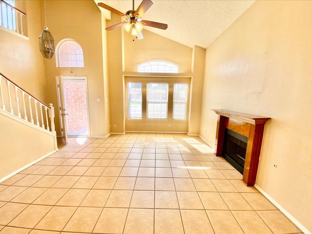 2037 GUS MORAN Street, El Paso, TX 79936