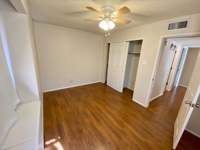 2037 GUS MORAN Street, El Paso, TX 79936