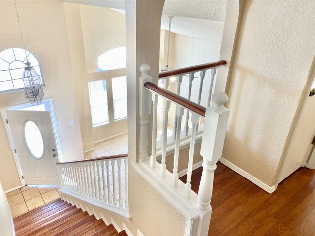 2037 GUS MORAN Street, El Paso, TX 79936