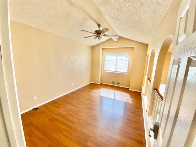 2037 GUS MORAN Street, El Paso, TX 79936