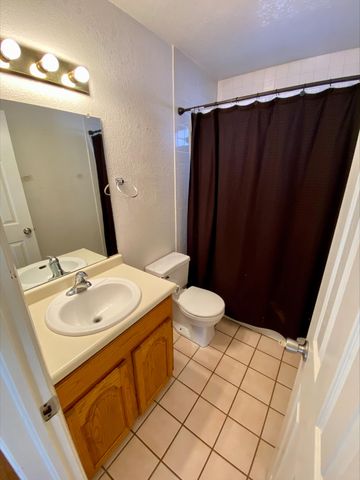 2037 GUS MORAN Street, El Paso, TX 79936