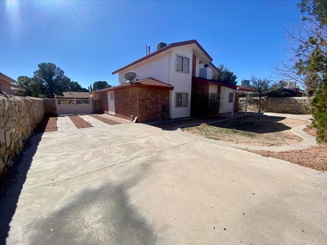 2037 GUS MORAN Street, El Paso, TX 79936