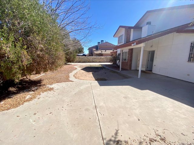 2037 GUS MORAN Street, El Paso, TX 79936