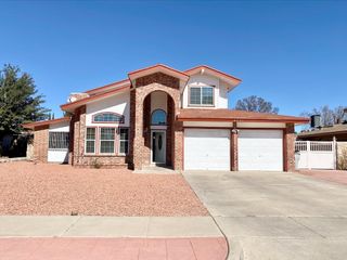 2037 GUS MORAN Street, El Paso, TX 79936