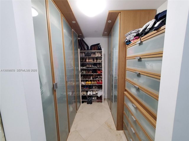 2101 Brickell Ave 3502, Miami, FL 33129