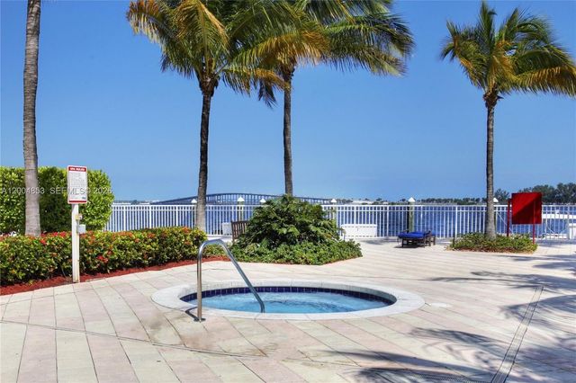 2101 Brickell Ave 3502, Miami, FL 33129