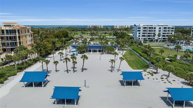1915 HARBOUR LINKS CIRCLE 6, Longboat Key, FL 34228
