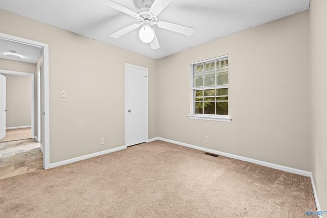 5041 Kyle Lane NW, Huntsville, AL 35810