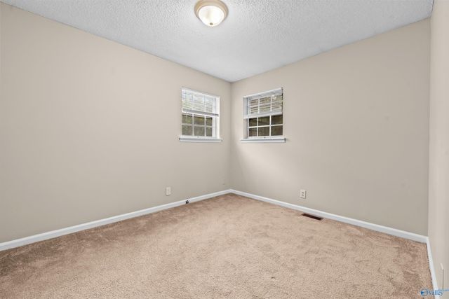5041 Kyle Lane NW, Huntsville, AL 35810