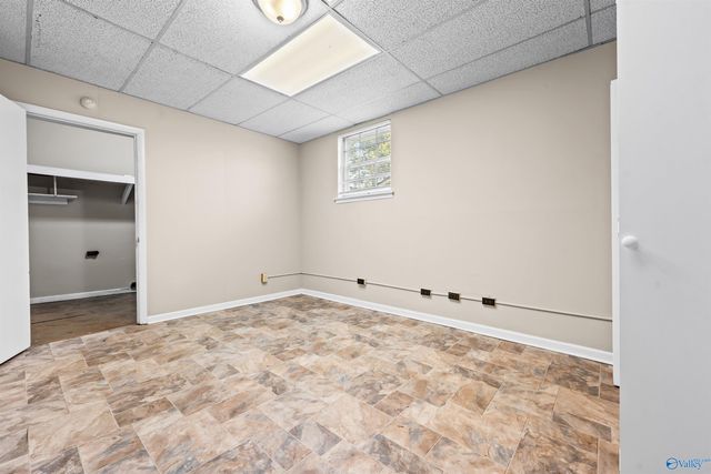 5041 Kyle Lane NW, Huntsville, AL 35810