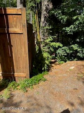 8 Read Drive, Lake Luzerne, NY 12846