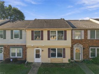 49 Lucinda CT, Hampton, VA 23666