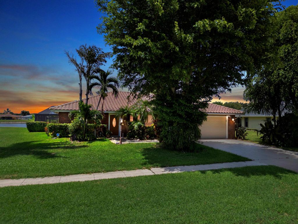 7431 Hazelwood Circle, Lake Worth, FL 33467