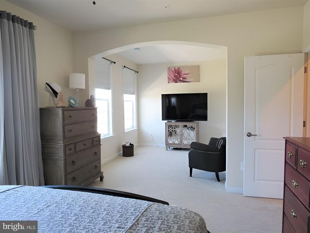 42581 SUNSET SQ, Ashburn, VA 20148