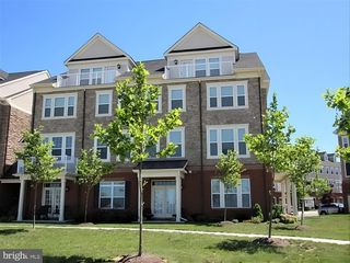 42581 SUNSET SQ, Ashburn, VA 20148