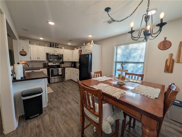 1102 N 8th Street, Van Buren, AR 72956