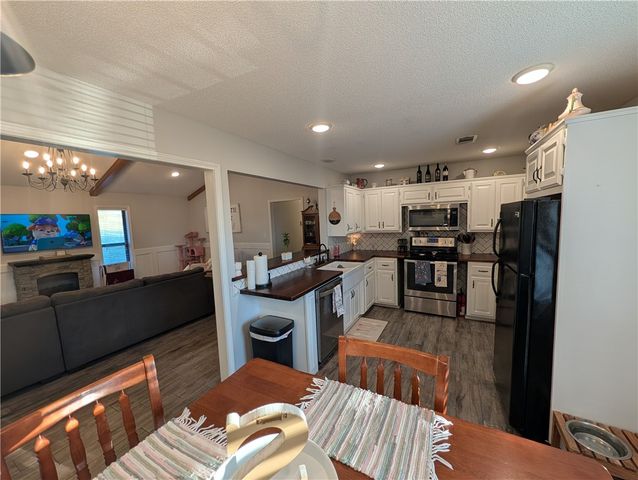 1102 N 8th Street, Van Buren, AR 72956