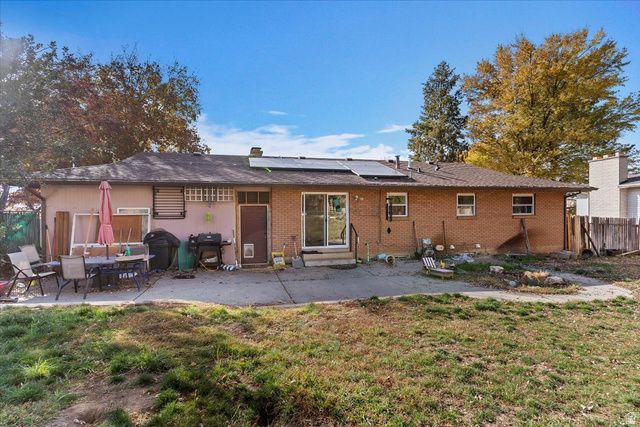 566 E 3050 N, North Ogden, UT 84414