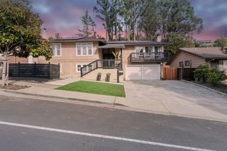 27912 Farm Hill Dr, Hayward, CA 94542