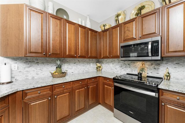 17094 ACAPULCO ROAD 321, Punta Gorda, FL 33955