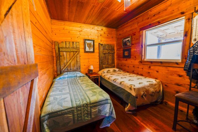 0 Bunker Hill Rd, Linden, TN 37096