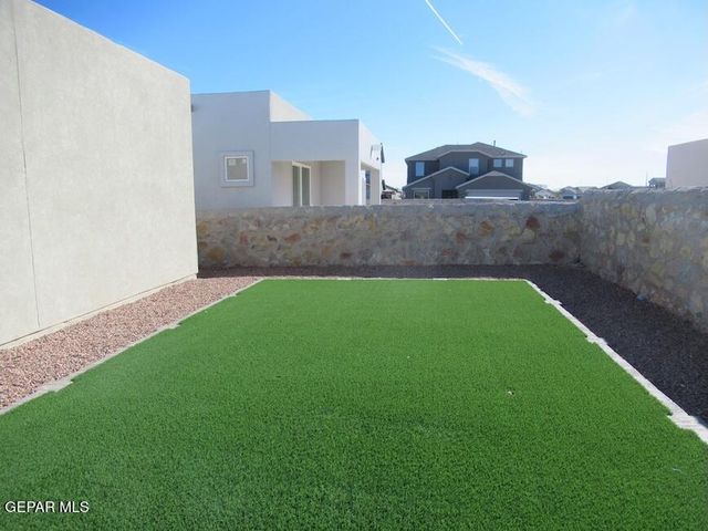 13852 SUMMER STORY Avenue, El Paso, TX 79928