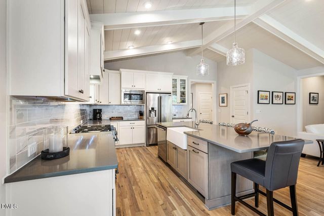 45 Post Oak Road, Chapel Hill, NC 27516